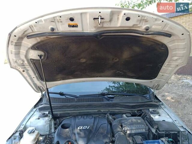 Серый Киа Оптима, объемом двигателя 2.36 л и пробегом 197 тыс. км за 10000 $, фото 11 на Automoto.ua