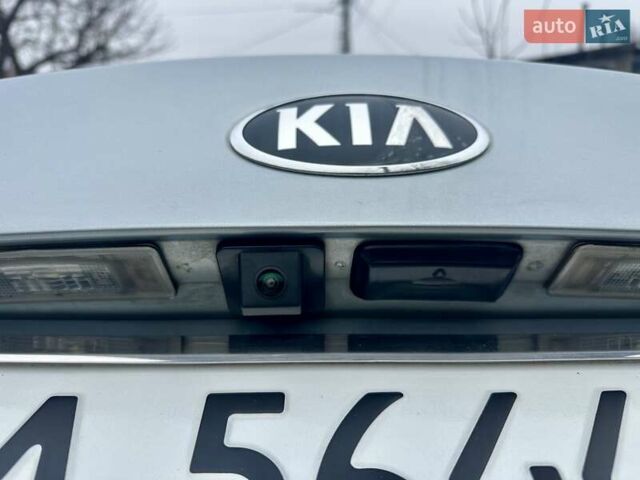 Серый Киа Оптима, объемом двигателя 2.36 л и пробегом 209 тыс. км за 9500 $, фото 13 на Automoto.ua