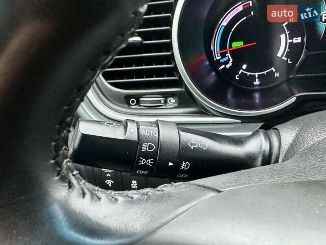 Серый Киа Оптима, объемом двигателя 2.36 л и пробегом 209 тыс. км за 9500 $, фото 30 на Automoto.ua