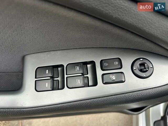 Серый Киа Оптима, объемом двигателя 2.36 л и пробегом 209 тыс. км за 9500 $, фото 33 на Automoto.ua