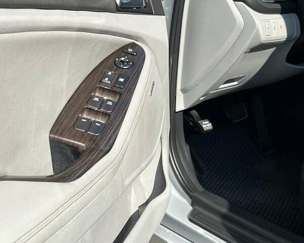 Сірий Кіа Оптіма, об'ємом двигуна 2.4 л та пробігом 120 тис. км за 12499 $, фото 24 на Automoto.ua