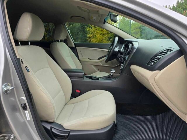 Сірий Кіа Оптіма, об'ємом двигуна 2.4 л та пробігом 139 тис. км за 9499 $, фото 10 на Automoto.ua