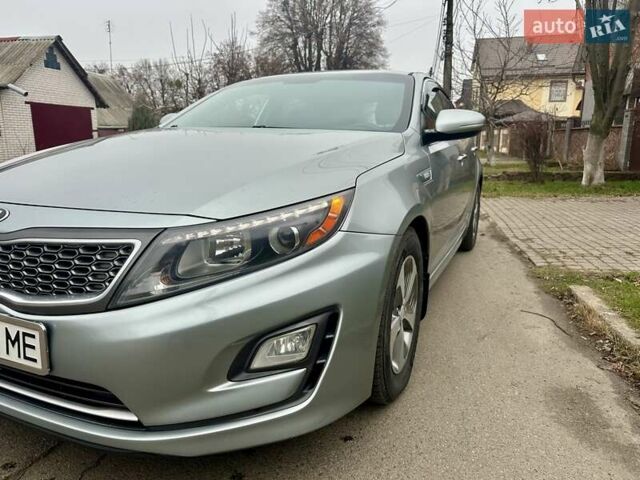 Серый Киа Оптима, объемом двигателя 2.36 л и пробегом 209 тыс. км за 9500 $, фото 3 на Automoto.ua