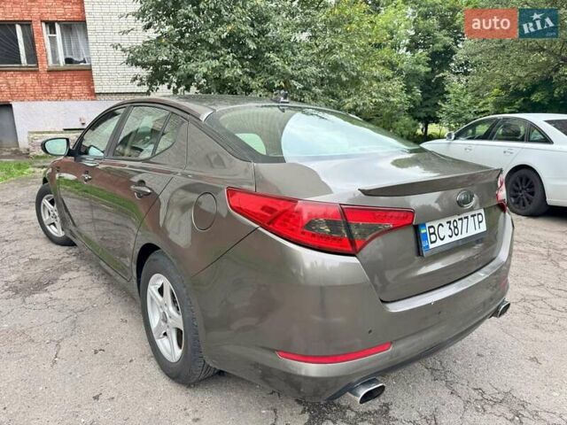 Сірий Кіа Оптіма, об'ємом двигуна 2.4 л та пробігом 231 тис. км за 5500 $, фото 5 на Automoto.ua