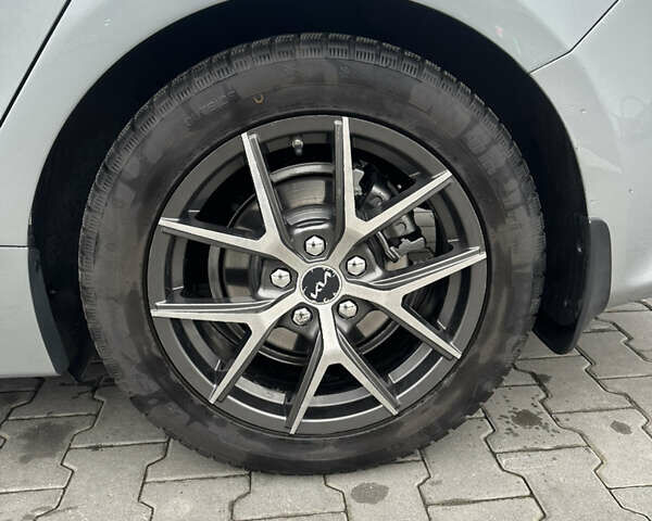 Сірий Кіа Оптіма, об'ємом двигуна 2.36 л та пробігом 174 тис. км за 12900 $, фото 41 на Automoto.ua