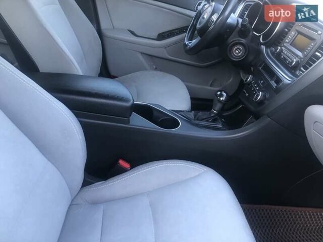 Киа Оптима 2014 в Раздельной на Automoto.ua Серый Киа Оптима, объемом двигателя 2.36 л и пробегом 160 тыс. км за 7200 $, фото 9 на Automoto.ua