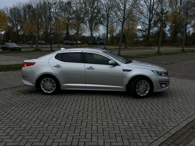 Серый Киа Оптима, объемом двигателя 2 л и пробегом 250 тыс. км за 9100 $, фото 4 на Automoto.ua