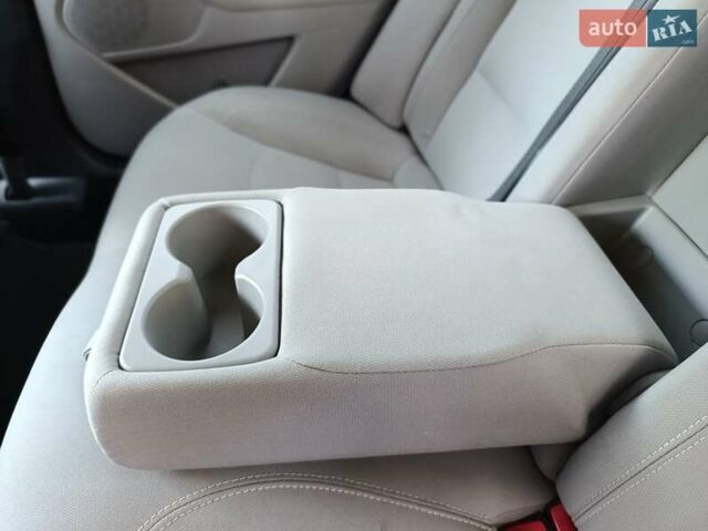 Серый Киа Оптима, объемом двигателя 2.36 л и пробегом 197 тыс. км за 10000 $, фото 24 на Automoto.ua