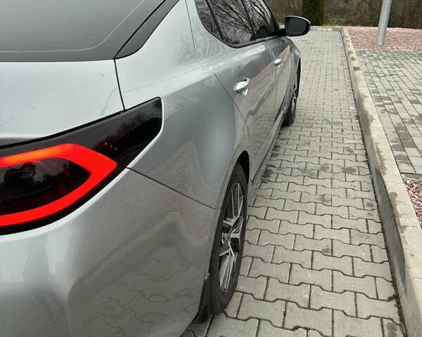 Сірий Кіа Оптіма, об'ємом двигуна 2.36 л та пробігом 174 тис. км за 12900 $, фото 25 на Automoto.ua