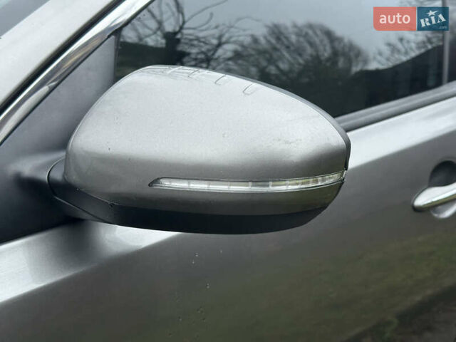 Сірий Кіа Оптіма, об'ємом двигуна 2.36 л та пробігом 220 тис. км за 8500 $, фото 12 на Automoto.ua