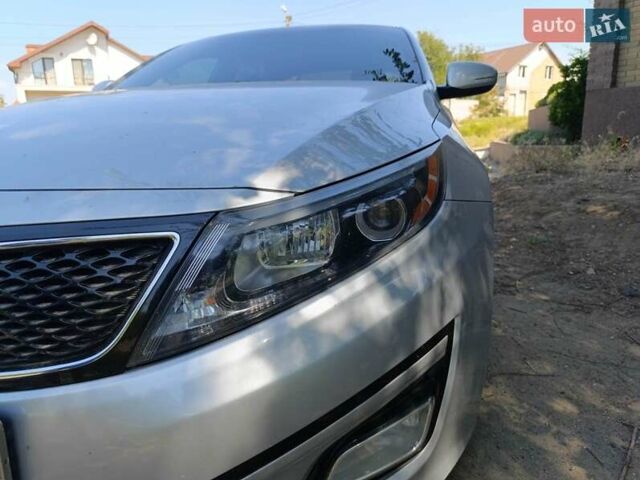 Серый Киа Оптима, объемом двигателя 2.36 л и пробегом 197 тыс. км за 10000 $, фото 7 на Automoto.ua