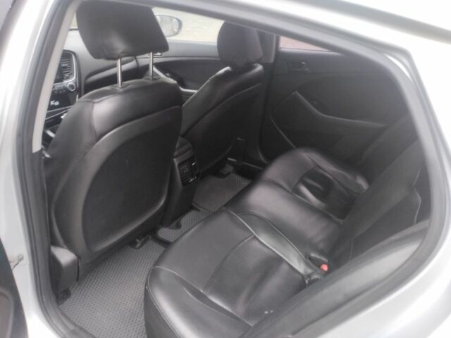 Серый Киа Оптима, объемом двигателя 2 л и пробегом 261 тыс. км за 6999 $, фото 7 на Automoto.ua