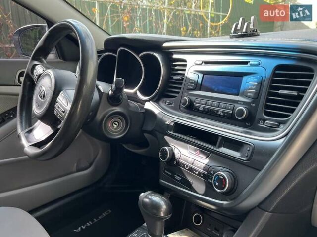 Сірий Кіа Оптіма, об'ємом двигуна 2.4 л та пробігом 218 тис. км за 7600 $, фото 16 на Automoto.ua