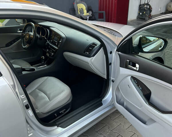 Серый Киа Оптима, объемом двигателя 2.4 л и пробегом 142 тыс. км за 8900 $, фото 13 на Automoto.ua