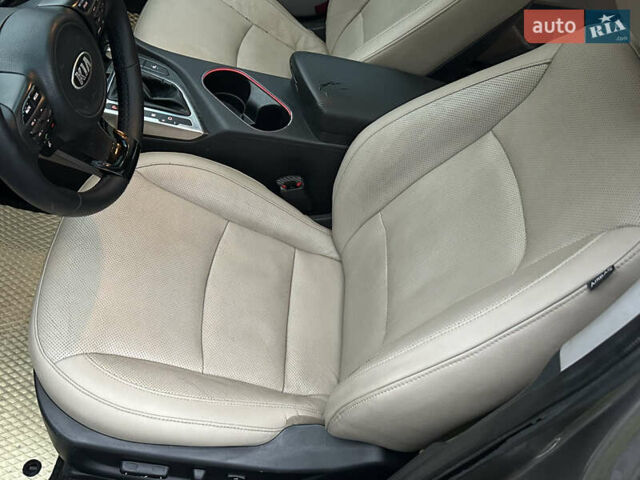 Сірий Кіа Оптіма, об'ємом двигуна 2.36 л та пробігом 220 тис. км за 8500 $, фото 17 на Automoto.ua