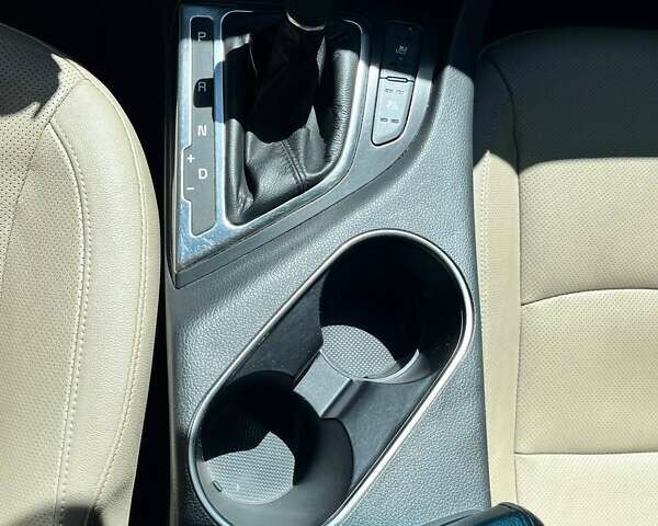 Сірий Кіа Оптіма, об'ємом двигуна 2.36 л та пробігом 115 тис. км за 12800 $, фото 4 на Automoto.ua