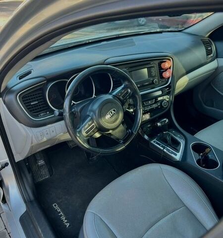 Серый Киа Оптима, объемом двигателя 2.4 л и пробегом 146 тыс. км за 9400 $, фото 8 на Automoto.ua