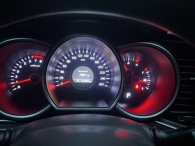 Серый Киа Оптима, объемом двигателя 2 л и пробегом 230 тыс. км за 9200 $, фото 7 на Automoto.ua