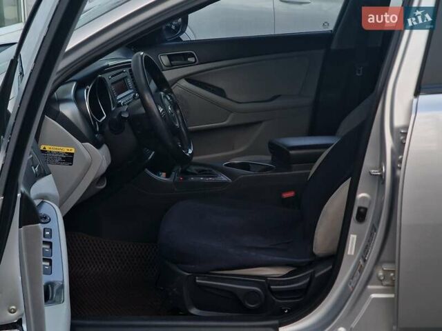 Сірий Кіа Оптіма, об'ємом двигуна 2.4 л та пробігом 160 тис. км за 7990 $, фото 27 на Automoto.ua