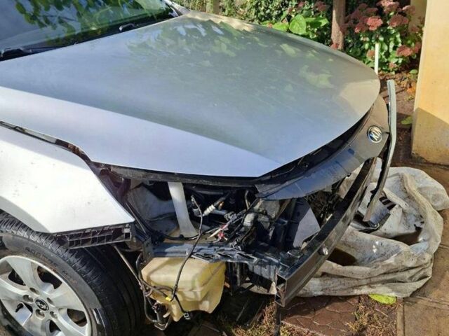 Сірий Кіа Оптіма, об'ємом двигуна 2 л та пробігом 160 тис. км за 3350 $, фото 7 на Automoto.ua