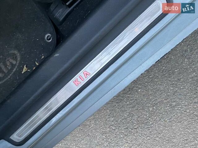 Серый Киа Оптима, объемом двигателя 2.4 л и пробегом 150 тыс. км за 10500 $, фото 8 на Automoto.ua