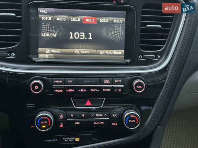 Сірий Кіа Оптіма, об'ємом двигуна 2.36 л та пробігом 220 тис. км за 8500 $, фото 26 на Automoto.ua