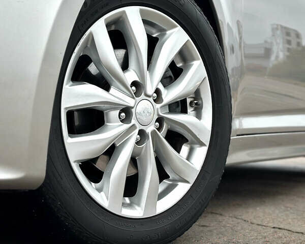 Серый Киа Оптима, объемом двигателя 2.4 л и пробегом 153 тыс. км за 10300 $, фото 25 на Automoto.ua