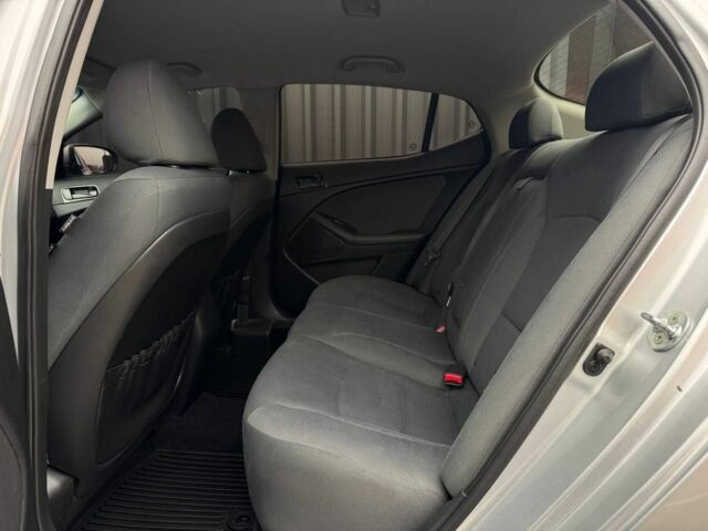 Сірий Кіа Оптіма, об'ємом двигуна 2.4 л та пробігом 183 тис. км за 8800 $, фото 20 на Automoto.ua