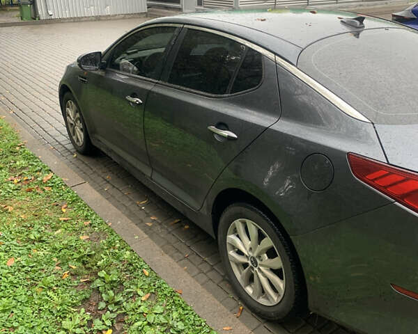 Сірий Кіа Оптіма, об'ємом двигуна 2.36 л та пробігом 237 тис. км за 8200 $, фото 3 на Automoto.ua