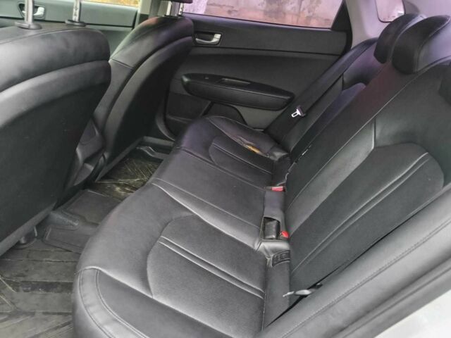 Серый Киа Оптима, объемом двигателя 2 л и пробегом 535 тыс. км за 5000 $, фото 9 на Automoto.ua