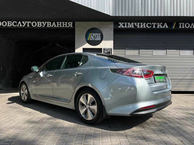 Сірий Кіа Оптіма, об'ємом двигуна 2.4 л та пробігом 120 тис. км за 10900 $, фото 9 на Automoto.ua