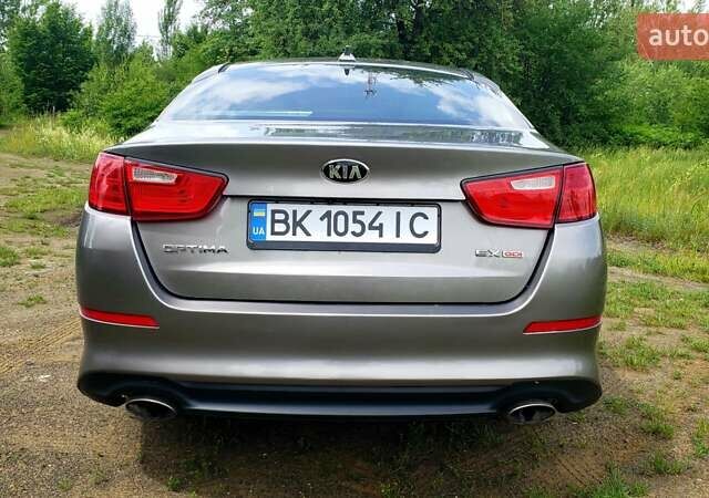 Серый Киа Оптима, объемом двигателя 0 л и пробегом 118 тыс. км за 11250 $, фото 6 на Automoto.ua