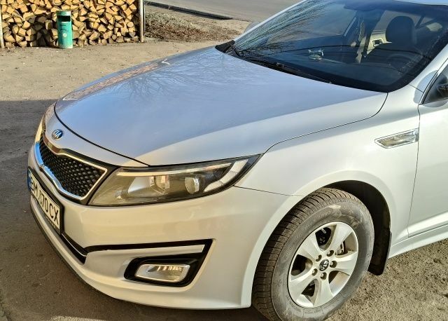 Сірий Кіа Оптіма, об'ємом двигуна 2 л та пробігом 270 тис. км за 8900 $, фото 5 на Automoto.ua