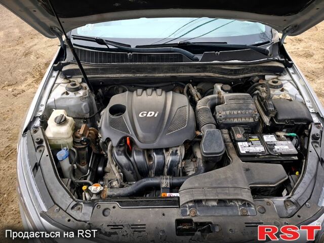 Серый Киа Оптима, объемом двигателя 2.4 л и пробегом 228 тыс. км за 10000 $, фото 9 на Automoto.ua