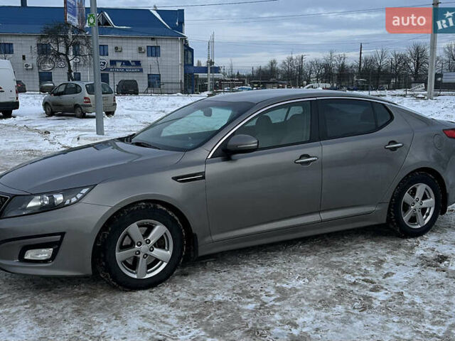 Сірий Кіа Оптіма, об'ємом двигуна 2.36 л та пробігом 190 тис. км за 10000 $, фото 4 на Automoto.ua