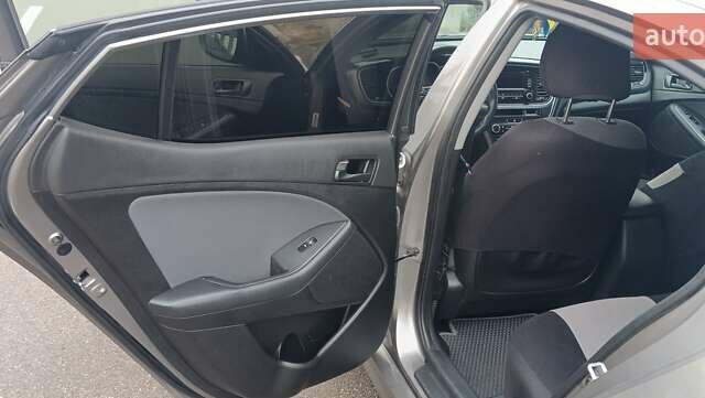 Серый Киа Оптима, объемом двигателя 2.36 л и пробегом 101 тыс. км за 9000 $, фото 11 на Automoto.ua