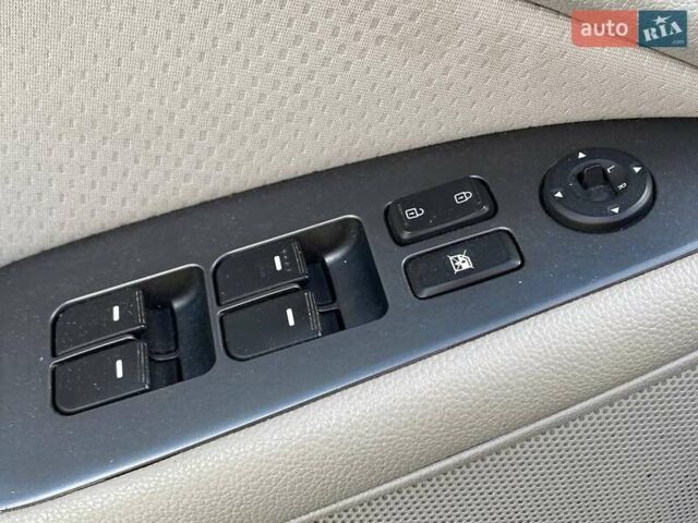 Киа Оптима 2015 в Львове на Automoto.ua Серый Киа Оптима, объемом двигателя 2.4 л и пробегом 160 тыс. км за 10990 $, фото 9 на Automoto.ua