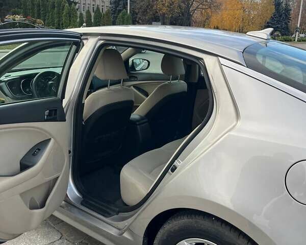 Серый Киа Оптима, объемом двигателя 2.36 л и пробегом 120 тыс. км за 9000 $, фото 3 на Automoto.ua