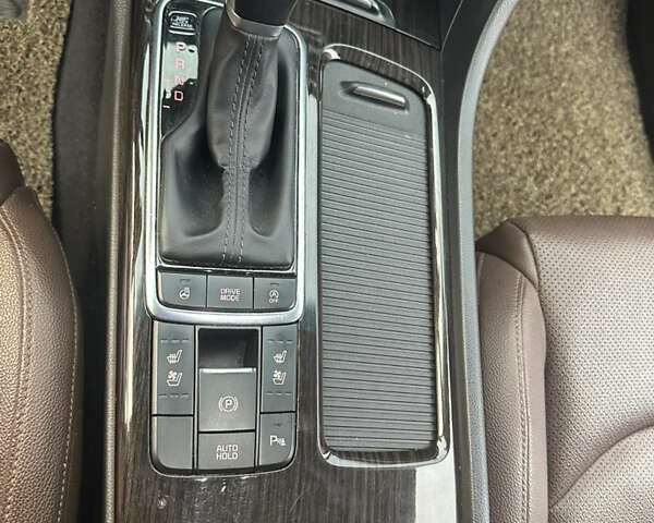 Серый Киа Оптима, объемом двигателя 1.69 л и пробегом 140 тыс. км за 16500 $, фото 14 на Automoto.ua