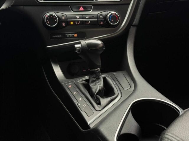 Сірий Кіа Оптіма, об'ємом двигуна 2.4 л та пробігом 183 тис. км за 8800 $, фото 14 на Automoto.ua