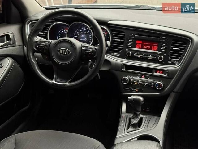 Сірий Кіа Оптіма, об'ємом двигуна 2.36 л та пробігом 183 тис. км за 8800 $, фото 22 на Automoto.ua
