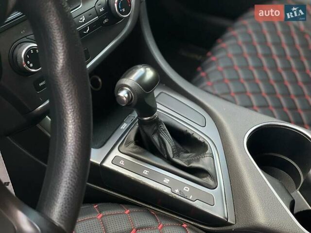 Серый Киа Оптима, объемом двигателя 2.36 л и пробегом 90 тыс. км за 10700 $, фото 17 на Automoto.ua