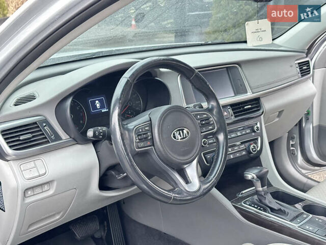 Серый Киа Оптима, объемом двигателя 2.4 л и пробегом 155 тыс. км за 12200 $, фото 13 на Automoto.ua