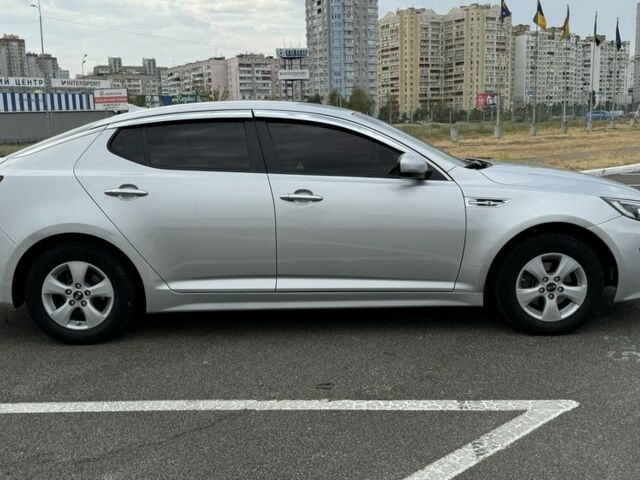Серый Киа Оптима, объемом двигателя 2 л и пробегом 252 тыс. км за 9700 $, фото 5 на Automoto.ua