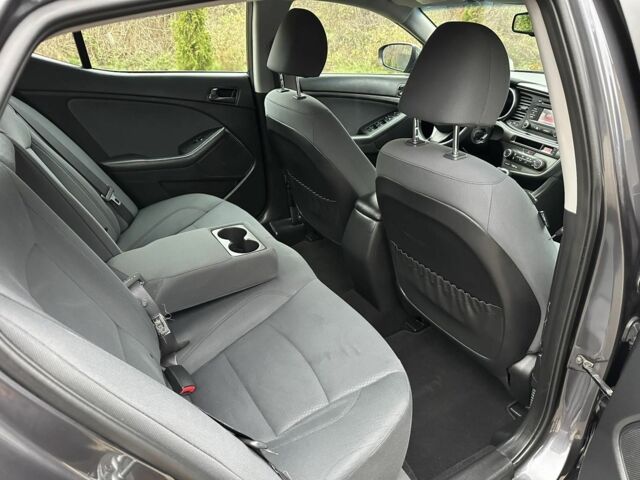 Сірий Кіа Оптіма, об'ємом двигуна 2.4 л та пробігом 197 тис. км за 8500 $, фото 19 на Automoto.ua