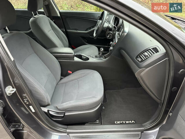 Серый Киа Оптима, объемом двигателя 2.36 л и пробегом 197 тыс. км за 8700 $, фото 39 на Automoto.ua