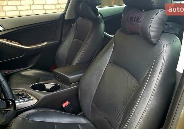 Серый Киа Оптима, объемом двигателя 0 л и пробегом 118 тыс. км за 11250 $, фото 14 на Automoto.ua