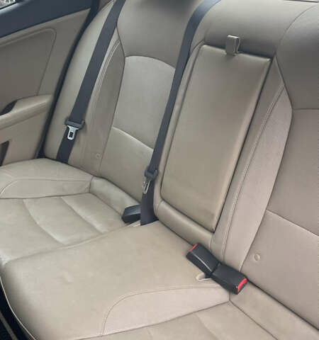 Сірий Кіа Оптіма, об'ємом двигуна 2.4 л та пробігом 153 тис. км за 12900 $, фото 2 на Automoto.ua