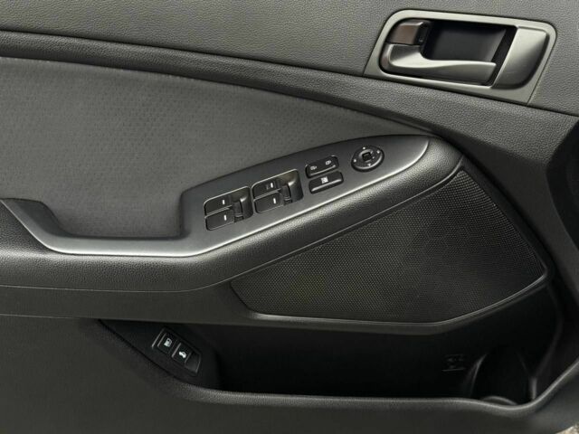 Сірий Кіа Оптіма, об'ємом двигуна 2.4 л та пробігом 183 тис. км за 8800 $, фото 21 на Automoto.ua