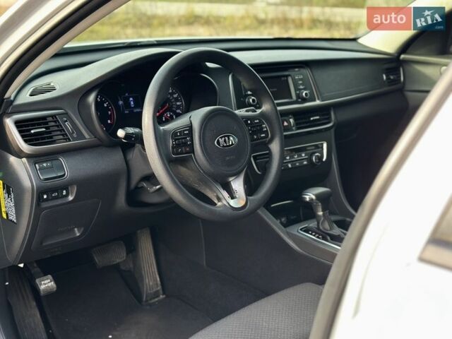 Сірий Кіа Оптіма, об'ємом двигуна 2.36 л та пробігом 202 тис. км за 10700 $, фото 10 на Automoto.ua